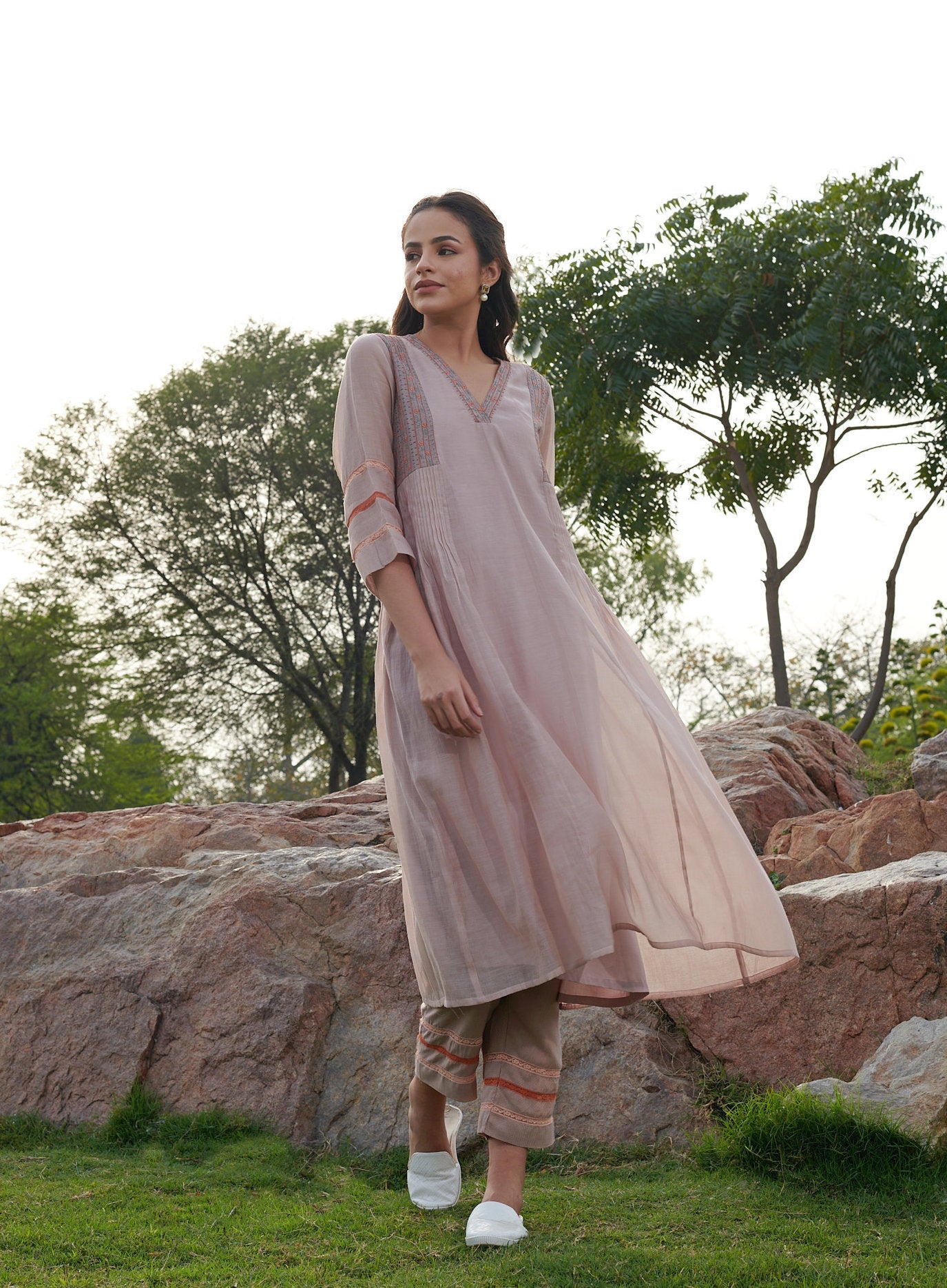 Serene Taupe Kurta-Set (Set of 3)