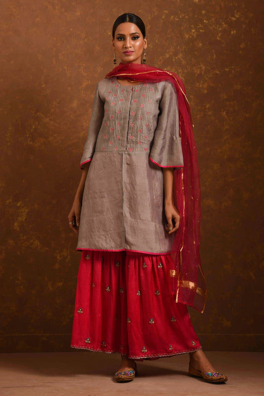 Alfaaz Grey & Pink Kurta Set with Gharara