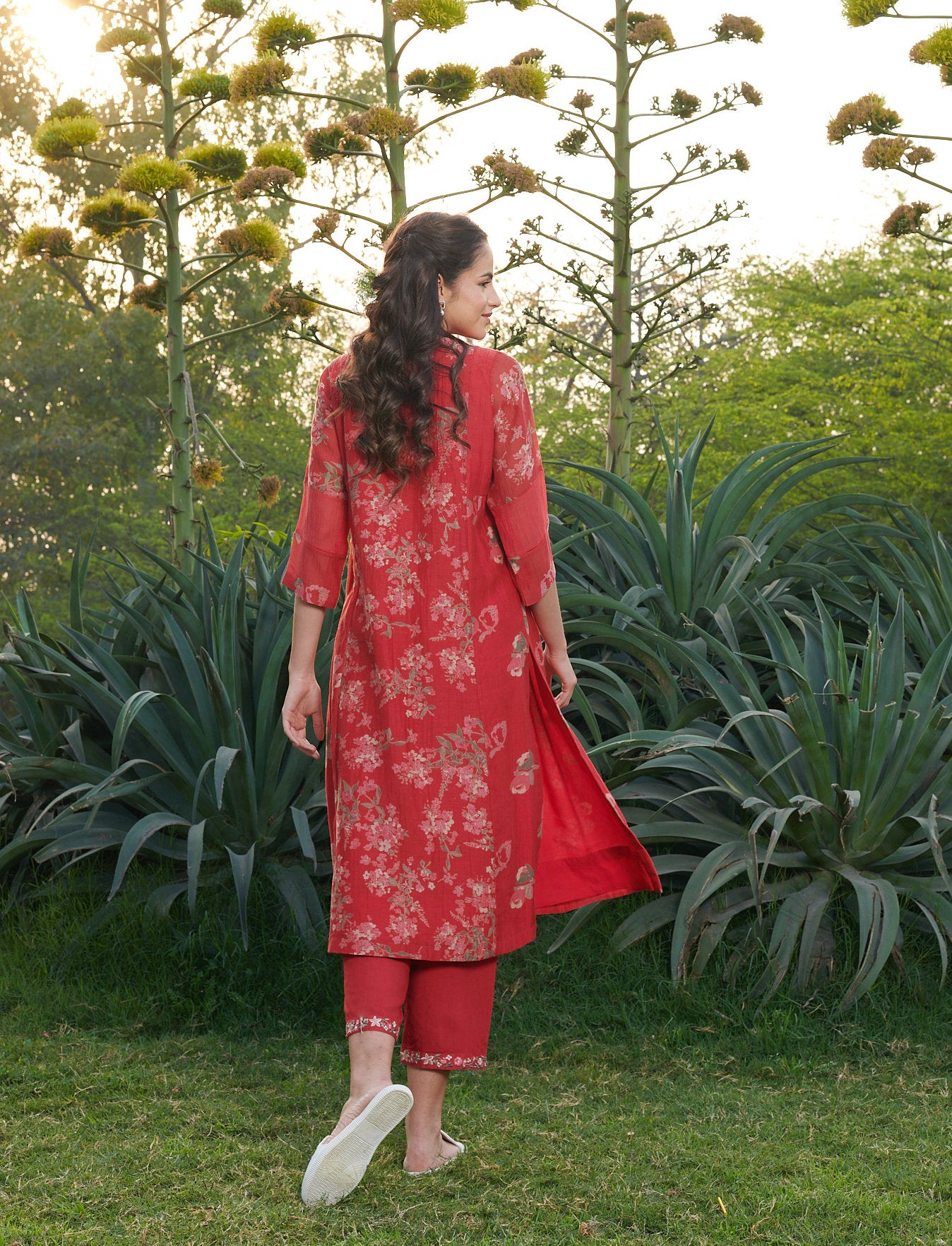 Floweret  Red Floral Kurta-Set (Set of 3)