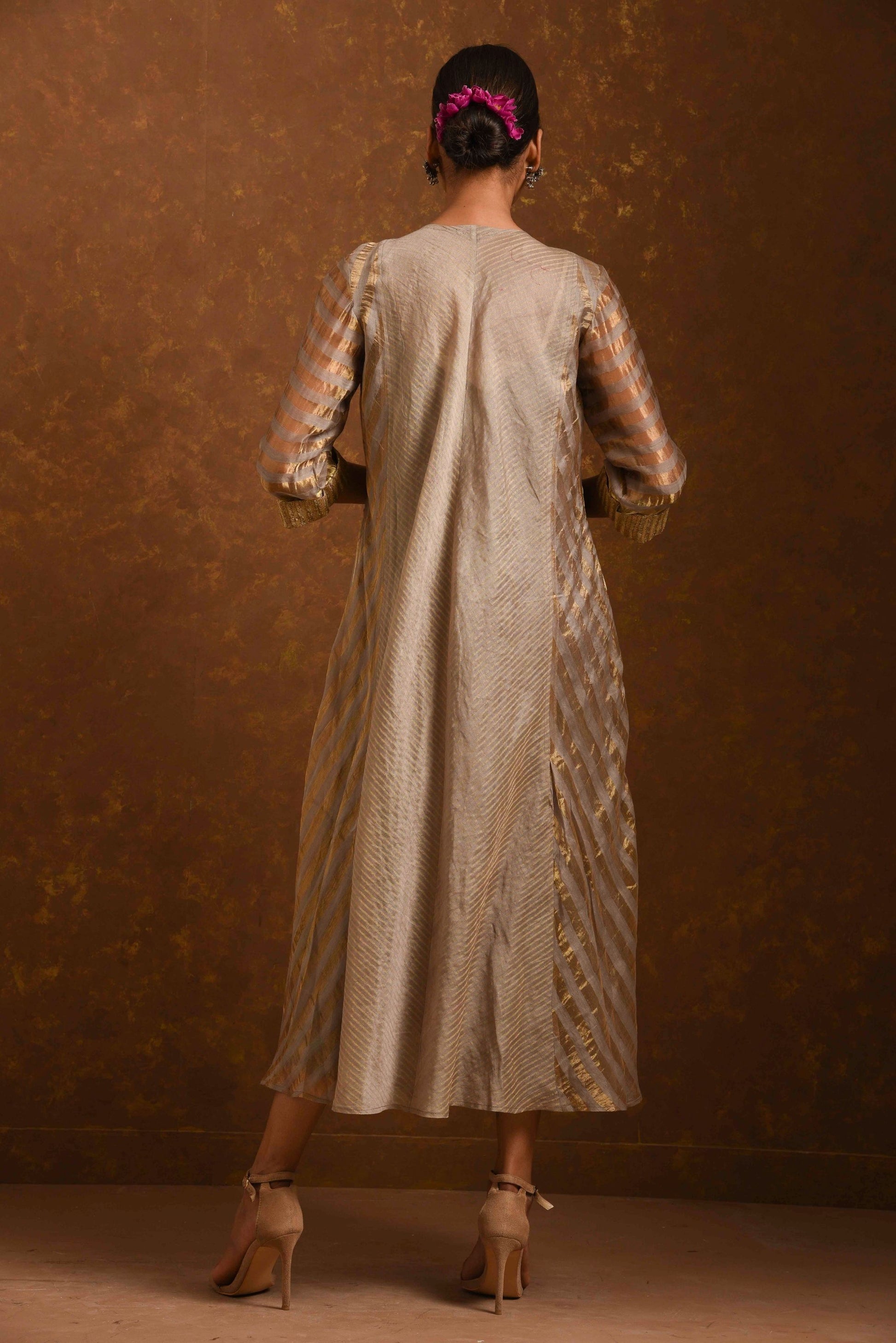 Shagufta Grey and Gold Dress PritiPrashant Shagufta Grey and Gold Dress PritiPrashant